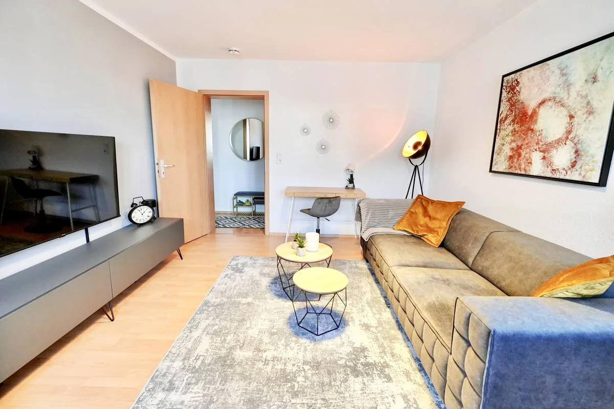 Wohnzimmer eines möblierten Apartments in Magdeburg