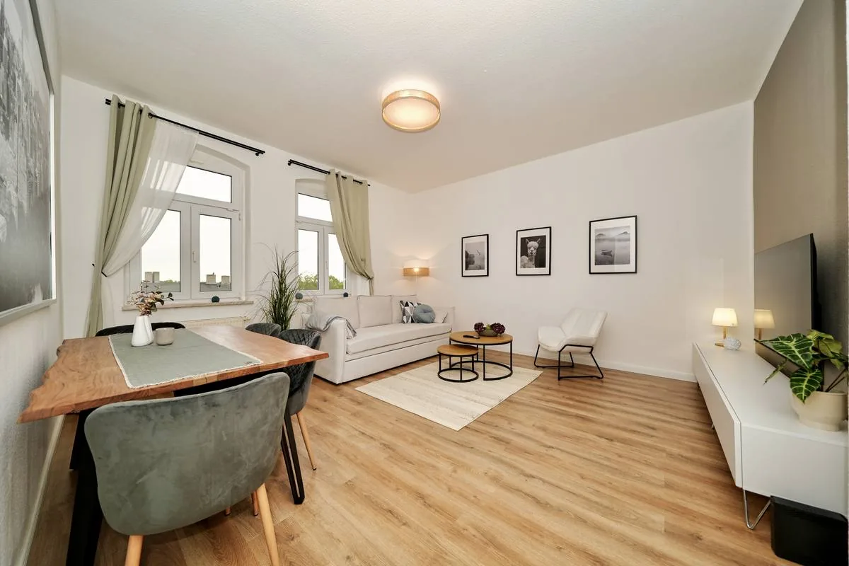 Wohnzimmer eines möblierten Apartments in Magdeburg